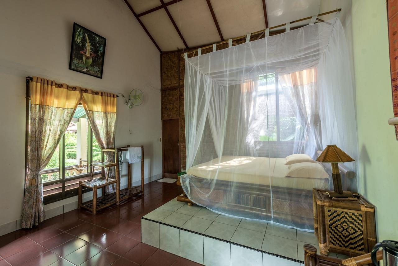 Ecolodge Bukit Lawang - Hotel&Jungletrek Екстер'єр фото
